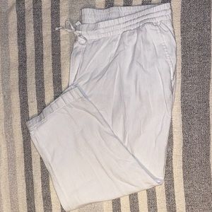 Old Navy White Linen Crops